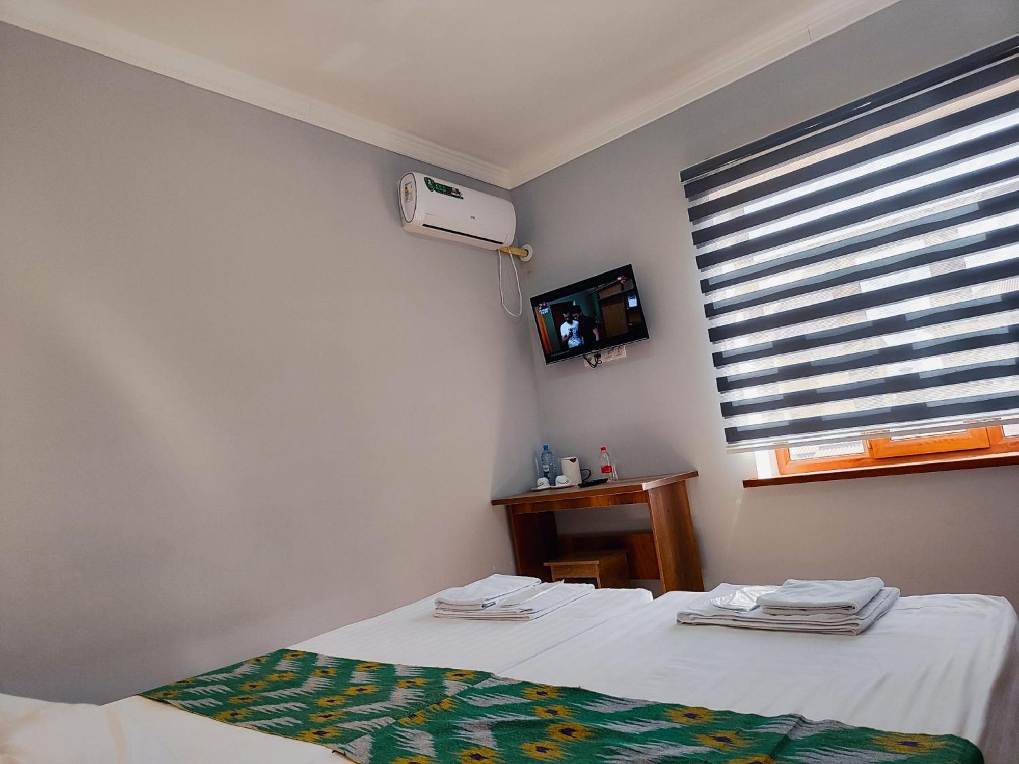 ブハラ Hud Hud Bed & Breakfast エクステリア 写真